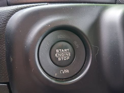 Used 2021 Jeep Gladiator Mojave AWD/4WD image 19