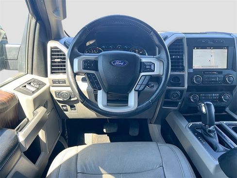 Used 2019 Ford F150 Lariat image 23