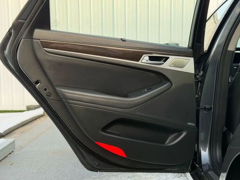 Used 2018 Genesis G80 3.8 w/ Option Group 02 image 13