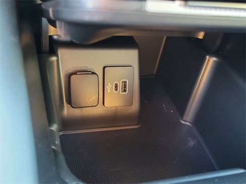 Used 2025 Ford Explorer ST w/ Sun And Sound Package image 10