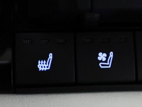 Used 2023 Toyota Sequoia Capstone image 36