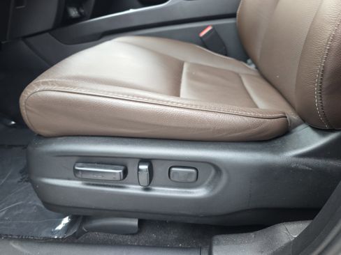 Certified 2025 Honda Passport EX-L image 27