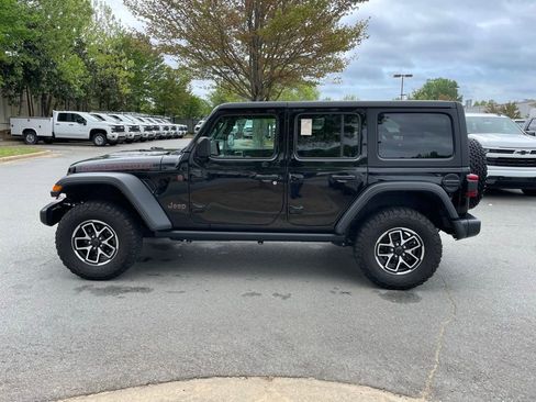 Used 2024 Jeep Wrangler Unlimited Rubicon image 4