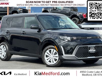 New 2025 Kia Soul LX