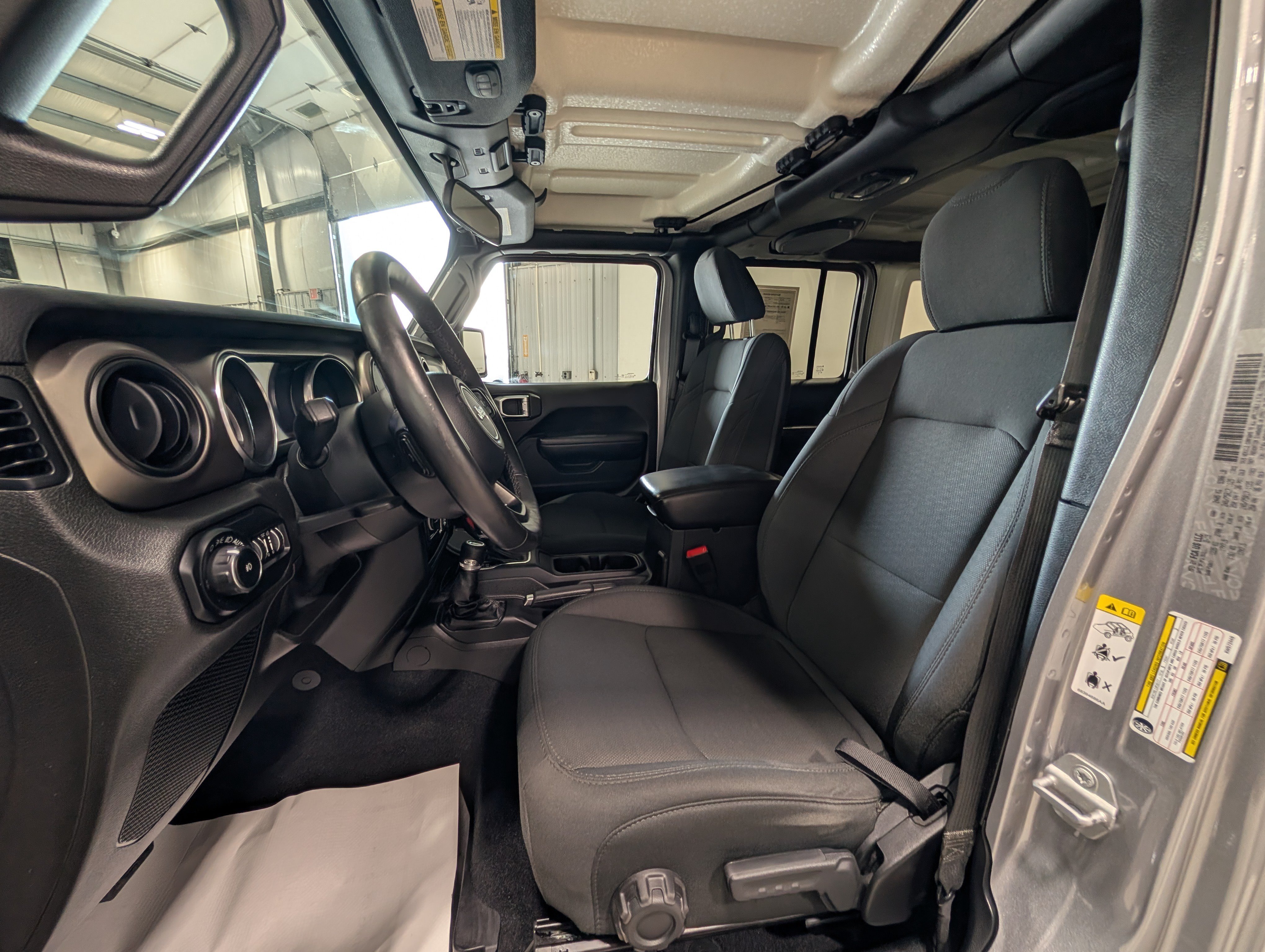 Used 2019 Jeep Wrangler Unlimited Sport S AWD/4WD image 15