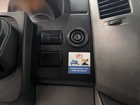 Used 2018 Mercedes-Benz Sprinter 2500 image 7