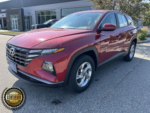 Certified 2024 Hyundai Tucson SE AWD/4WD image 1