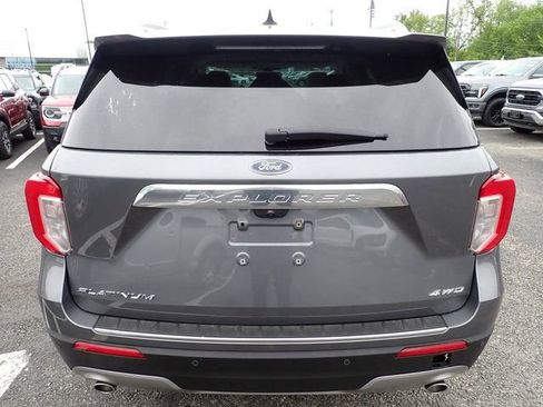 Used 2022 Ford Explorer Platinum w/ Technology Package AWD/4WD image 6