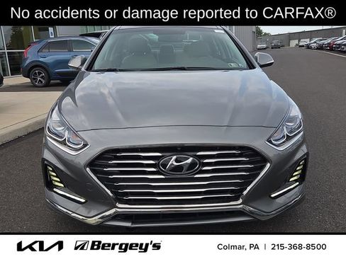 Used 2018 Hyundai Sonata Limited FWD image 2
