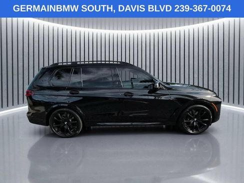 Used 2025 BMW X7 xDrive40i w/ M Sport Package AWD/4WD image 4