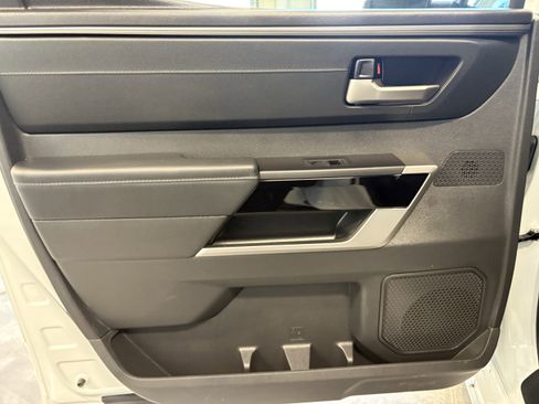 Used 2024 Toyota Tundra Limited image 6