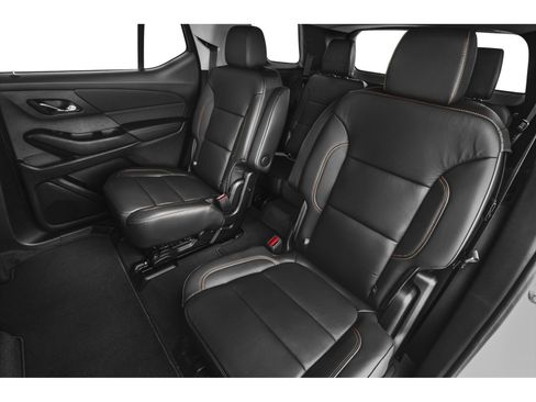 Used 2021 Chevrolet Traverse RS image 8