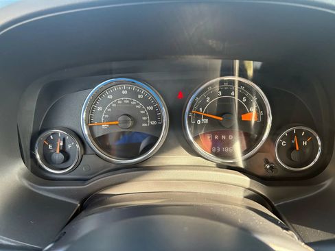 Used 2016 Jeep Compass Latitude AWD/4WD image 18