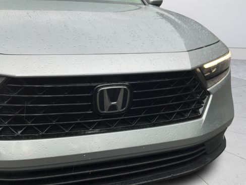 Used 2023 Honda Accord EX image 27