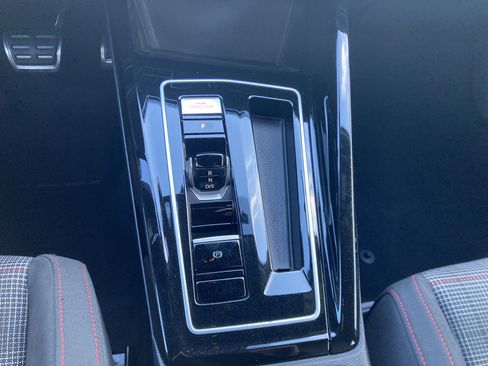 Certified 2024 Volkswagen GTI S image 17