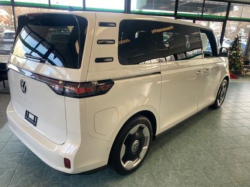 New 2025 Volkswagen ID. Buzz Pro S image 6