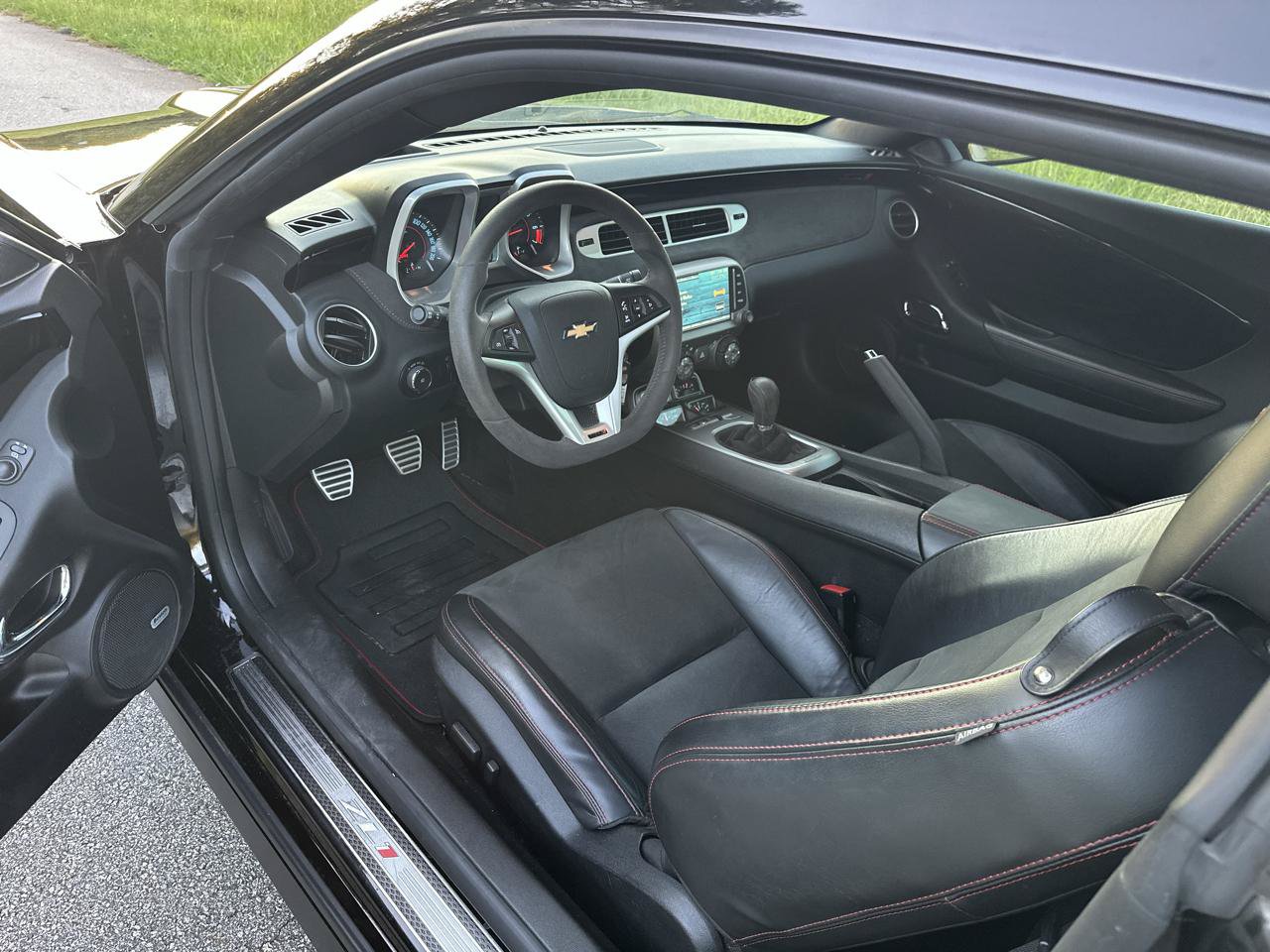 Used 2013 Chevrolet Camaro ZL1 RWD image 12