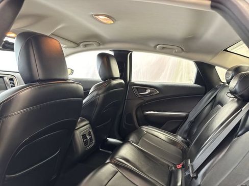 Used 2016 Chrysler 200 C w/ Premium Group FWD image 13