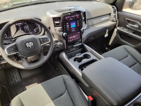 New 2026 RAM 1500 Big Horn AWD/4WD image 18