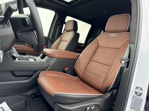 New 2026 GMC Sierra 3500 Denali Ultimate image 13