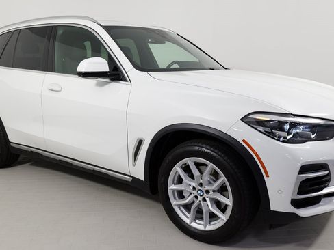 Used 2022 BMW X5 xDrive40i w/ Parking Assistance Package image 7