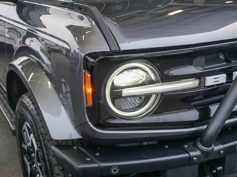 Used 2024 Ford Bronco Outer Banks AWD/4WD image 11