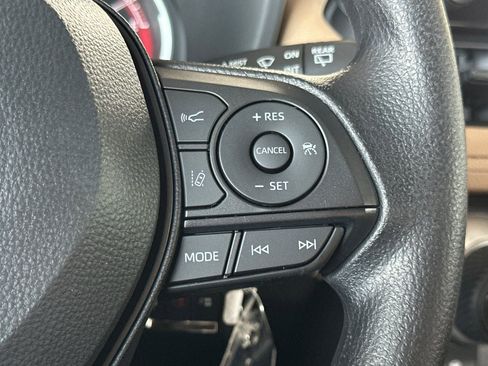 New 2025 Toyota RAV4 LE image 28