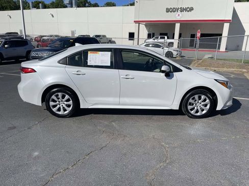 Used 2024 Toyota Corolla LE FWD image 10