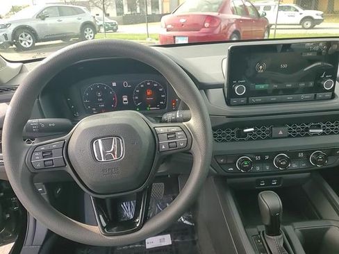 New 2025 Honda Accord SE image 22