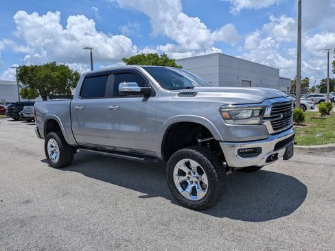 Used 2019 RAM 1500 Laramie w/ Off Road Group AWD/4WD image 1