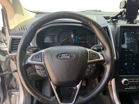 Used 2022 Ford Edge SEL AWD/4WD image 13