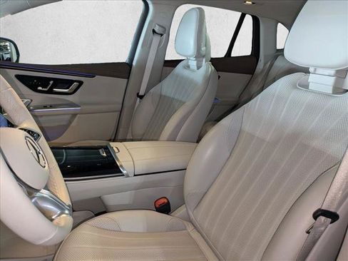 Certified 2023 Mercedes-Benz EQE 500 4MATIC SUV image 21