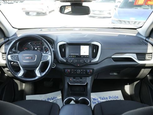 Used 2021 GMC Terrain SLE w/ Driver Convenience Package image 17