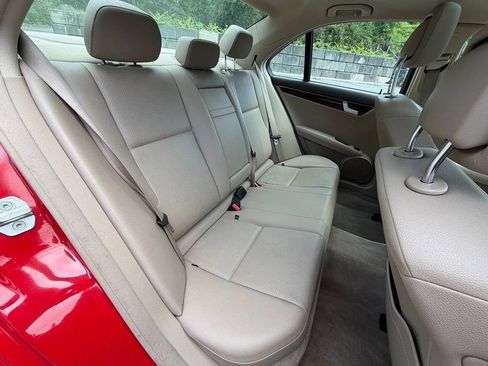 Used 2013 Mercedes-Benz C 300 4MATIC Sedan image 43