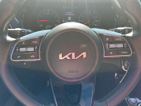 Used 2023 Kia Seltos S w/ Navigation Package image 23