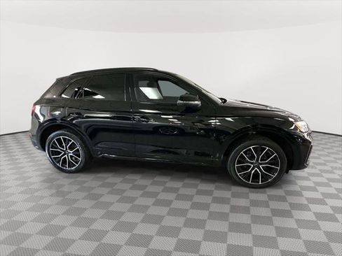 Used 2023 Audi SQ5 Premium Plus w/ Premium Plus Package AWD/4WD image 2