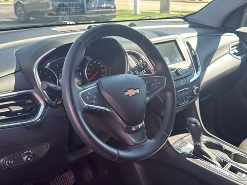 Used 2019 Chevrolet Equinox LT AWD/4WD image 11