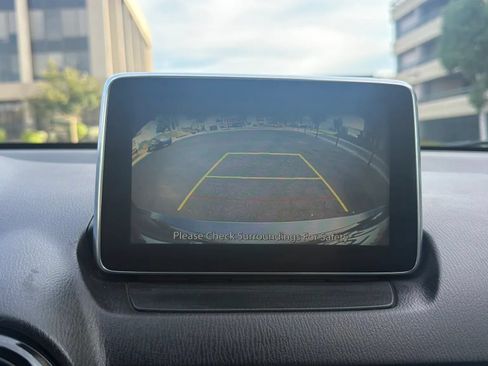 Used 2017 Toyota Yaris iA FWD image 18