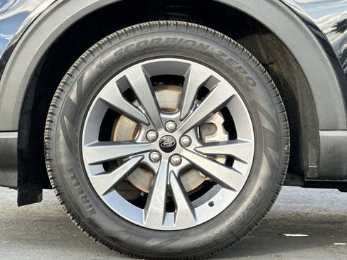 Certified 2022 Ford Explorer XLT w/ Equipment Group 202A image 27