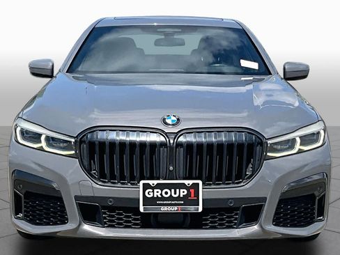 Used 2020 BMW 750i xDrive w/ Executive Package AWD/4WD image 4