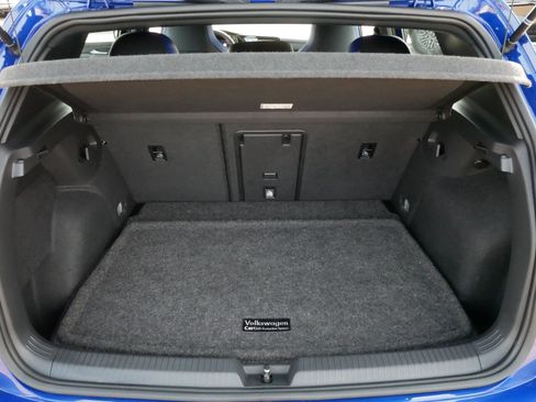 Used 2022 Volkswagen Golf R AWD/4WD image 18