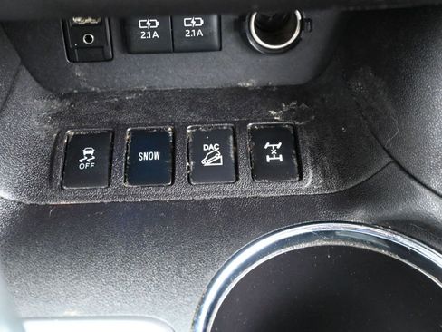 Used 2018 Toyota Highlander Limited Platinum image 24