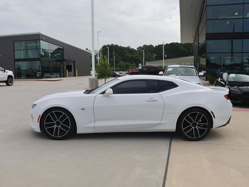 Used 2018 Chevrolet Camaro LT w/ RS Package image 2
