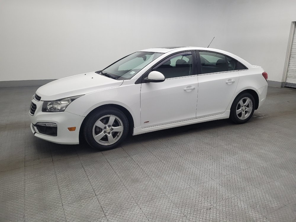 Used 2016 Chevrolet Cruze LT w/ Sun And Sound Package FWD image 2