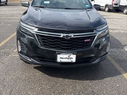 Used 2023 Chevrolet Equinox RS image 2