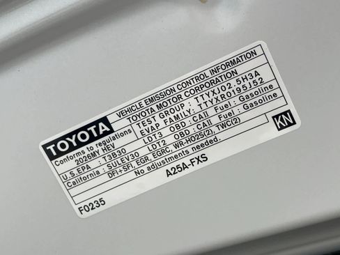 Used 2026 Toyota Sienna XLE image 30