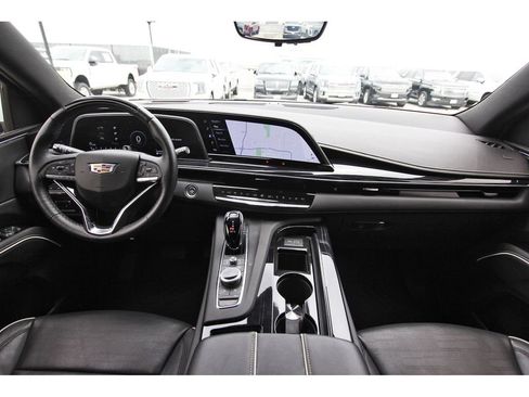 Certified 2024 Cadillac Escalade ESV Sport w/ LPO, ONYX Package AWD/4WD image 9