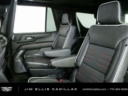 Used 2025 GMC Yukon AT4 Ultimate w/ LPO, Floor Liner Package AWD/4WD image 19