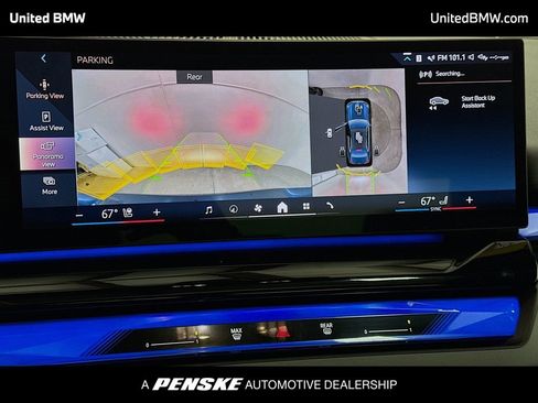 Used 2024 BMW 540i xDrive w/ Premium Package image 9