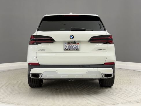 Used 2024 BMW X5 xDrive40i w/ Parking Assistance Package AWD/4WD image 10